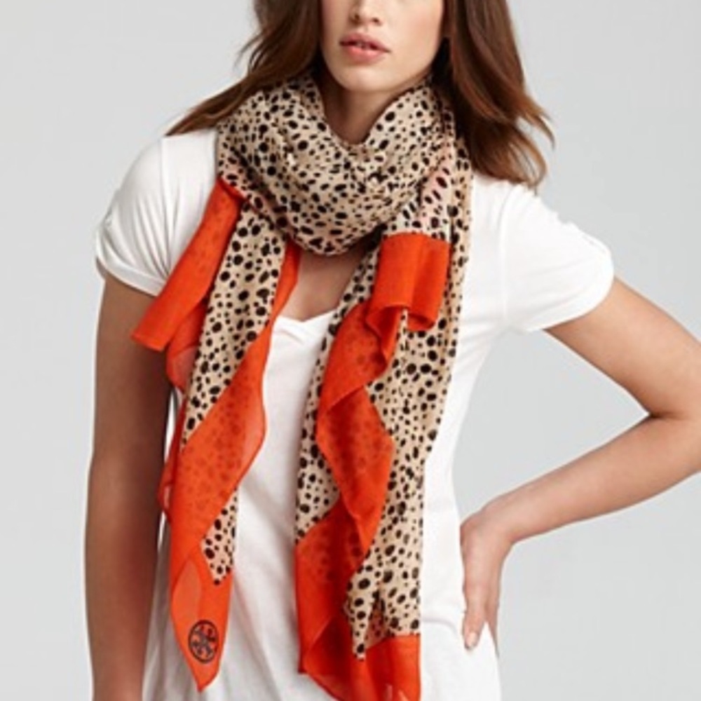 Tory Burch Cheetah print Scarf